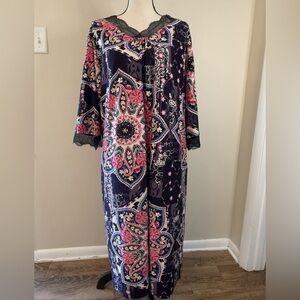 Silverts floral paisley lace maxi nightgown black pink SZ XL